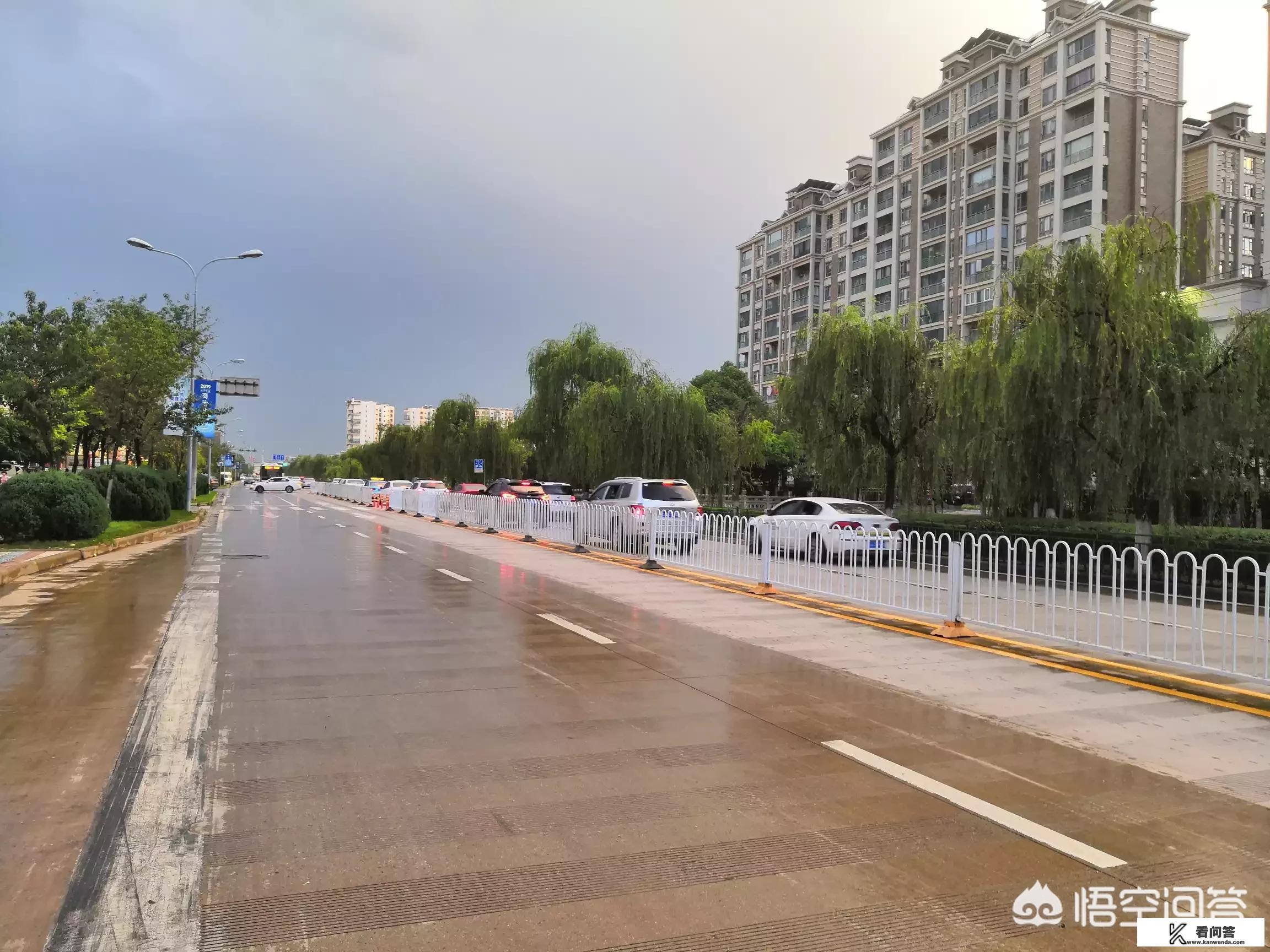 有篇文章说男人说给你买什么等到买上了再开心,说带你去旅行等买上机票再开心叫什么题目？