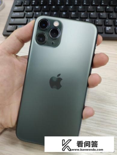 苹果和三星，到底哪个手机耐用？