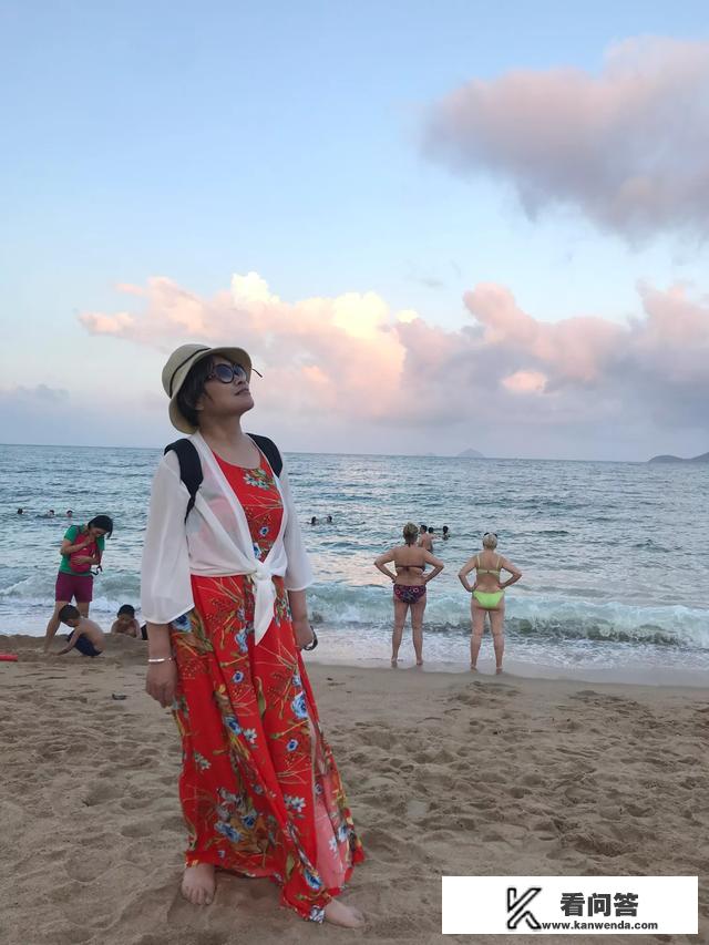 出去旅游穿什么衣服好呢？