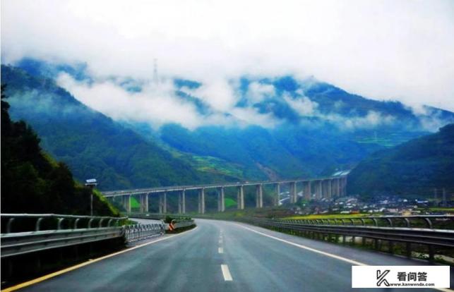 重庆到镇远古镇旅游攻略? 重庆到镇远古镇旅游攻略?