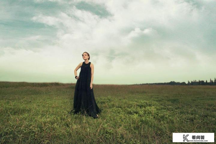 那拉提草原穿什么衣服拍照? 那拉提草原穿什么衣服拍照?