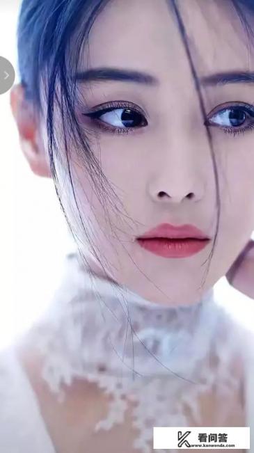 赞扬美女的优美词句？