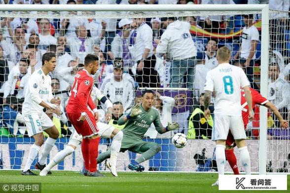 皇马与拜仁的欧冠半决赛次回合比赛中,马塞洛手球。你认为该不该判罚点球? 皇马与拜仁的欧冠半决赛次回合比赛中,马塞洛手球。你认为该不该判罚点球?