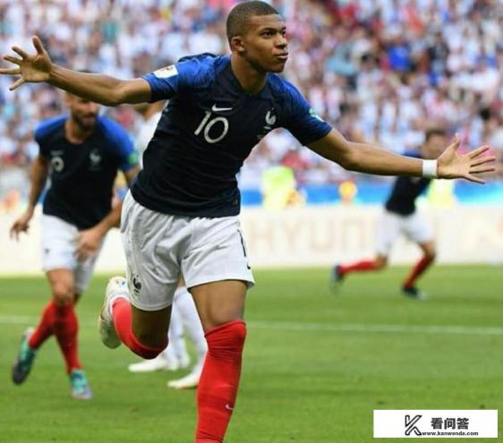 姆巴佩：欧冠失利没有击垮我，天赋+自律=成功，十年巅峰才是真强，你认同吗？