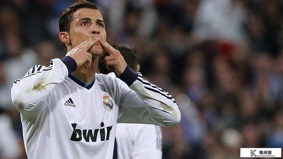 同一轮联赛,皇马获得点球,巴萨进球无效,你怎么看? 同一轮联赛,皇马获得点球,巴萨进球无效,你怎么看?