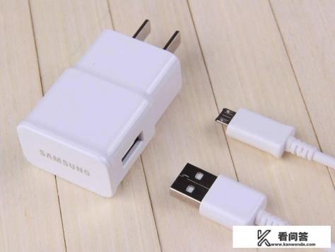 怎么绑定两个手机,使用地图能互相看到对方所在位置？