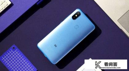 怎么看待小米6X发布会小米公司拿不同配置的手机做对比？