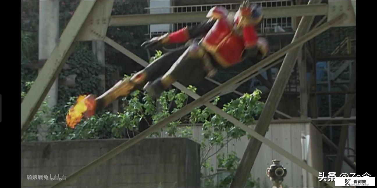 《假面骑士》中用得最帅的几次“爆炸”演出有哪些? 《假面骑士》中用得最帅的几次“爆炸”演出有哪些?