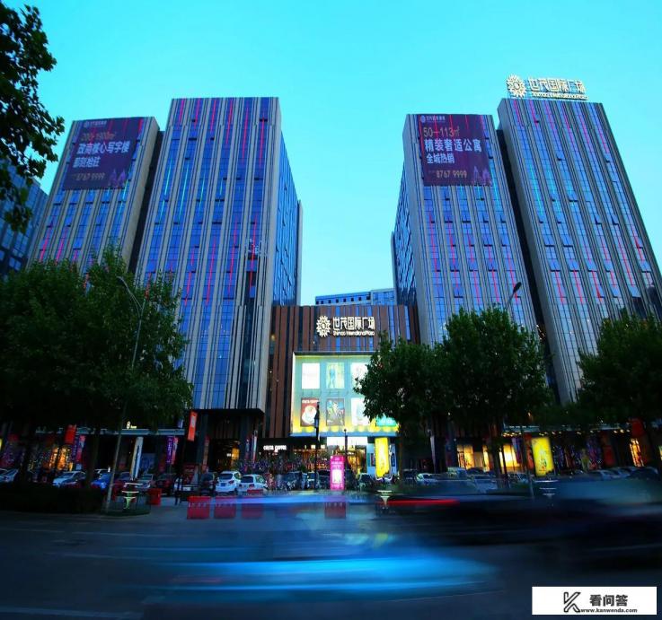 济南世贸营业时间？