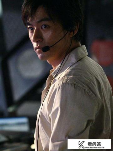 求一古代小说,女主重生为丑女,后来变美,男主姓白？