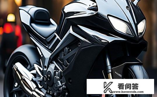 性价比高的重机车就像跑车中的战神GTR?重机车中的战神GTR,性价比之谜 性价比高的重机车就像跑车中的战神GTR?重机车中的战神GTR,性价比之谜