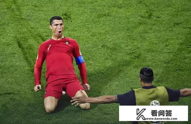 如何评价C罗获得五座欧冠的伟业？对他的历史地位有什么影响？