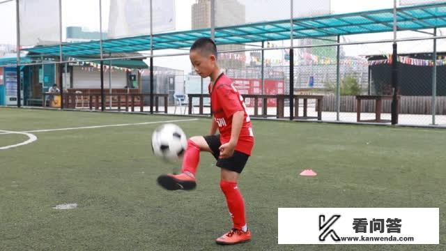 意大利新冠肺炎已经宣布全国封闭，那意甲球队如何保持状态踢欧冠？