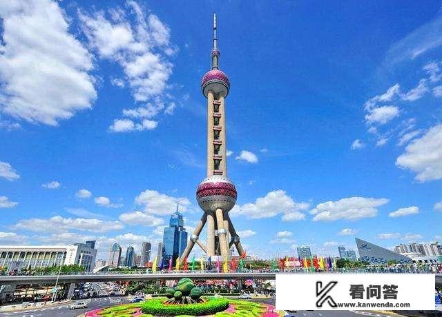 东方明珠长什么样？