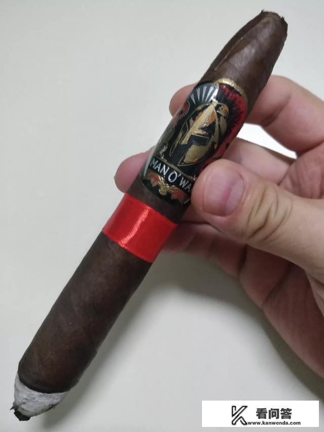 请问为什么有钱人喜欢抽雪茄？