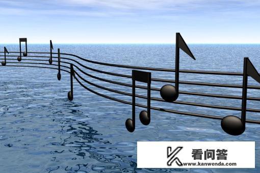 怎么理解“云彩和田野是一对情侣？