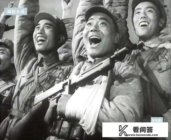 全校师生观看电影扩句例子？