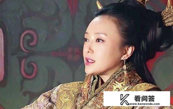女主叫曲锦萱的小说？