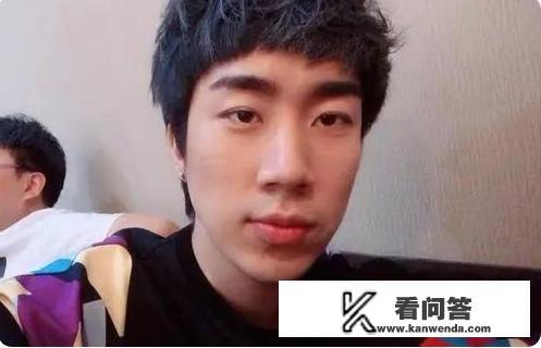 八嘎酱加入虎牙，首秀与骚男联动，永劫无间玩的好，你怎么看？