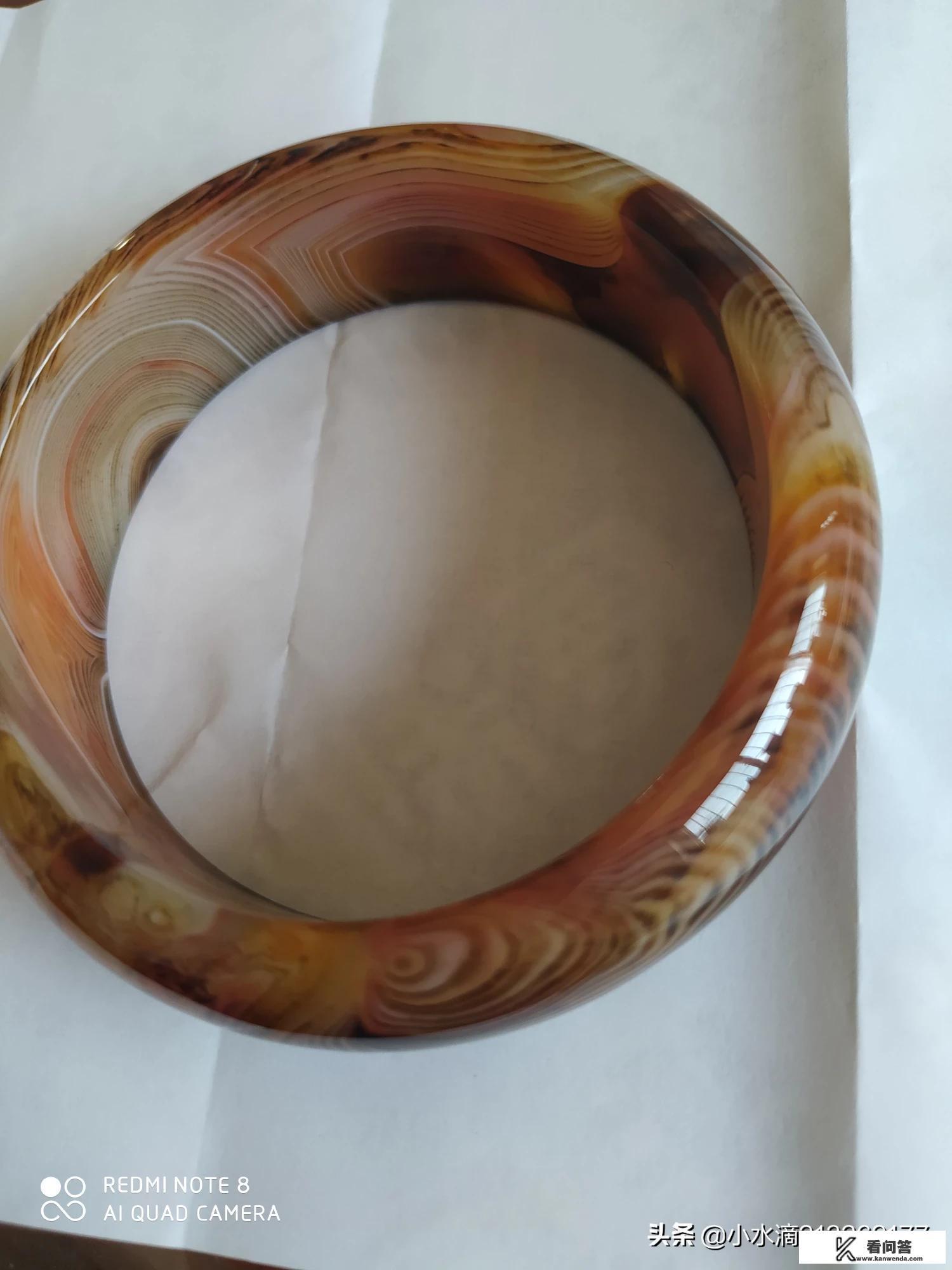 如何购卖玉手镯？