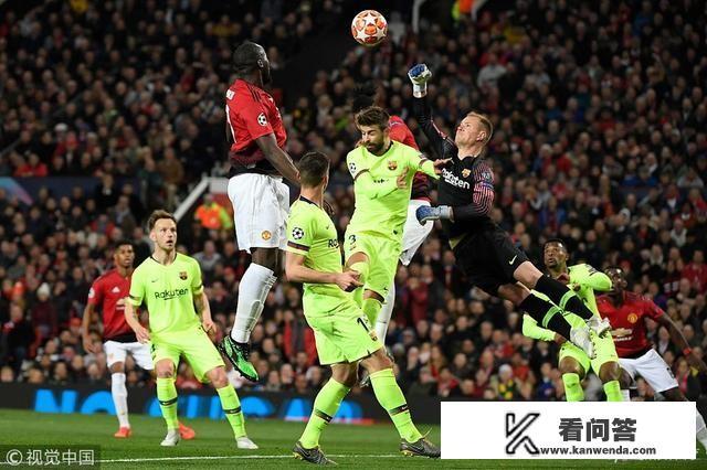 巴萨1-0曼联,詹俊称:巴萨非最佳状态仍获理想结果,曼联再次被逼入绝境,你怎么看? 巴萨1-0曼联,詹俊称:巴萨非最佳状态仍获理想结果,曼联再次被逼入绝境,你怎么看?