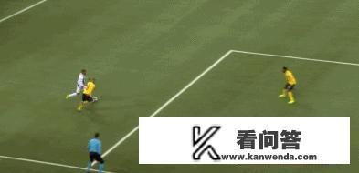 C罗助攻迪巴拉打进世界波，他没有选择庆祝而是直接拿球往中圈跑，你怎么看？