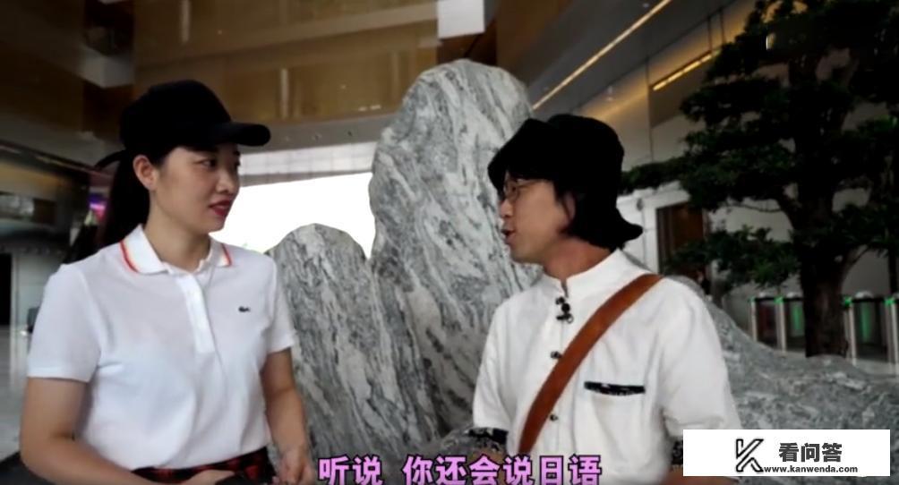 无尽的故事这首歌，中文译音，谁知道啊？