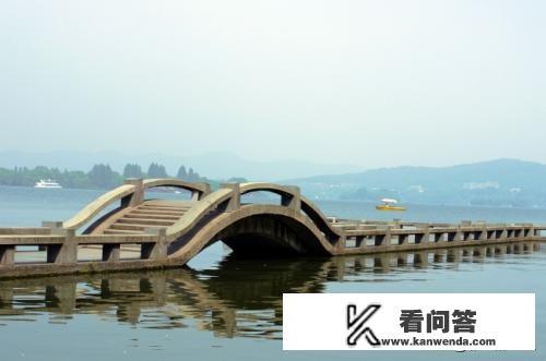 醉草吓蛮书的典故？