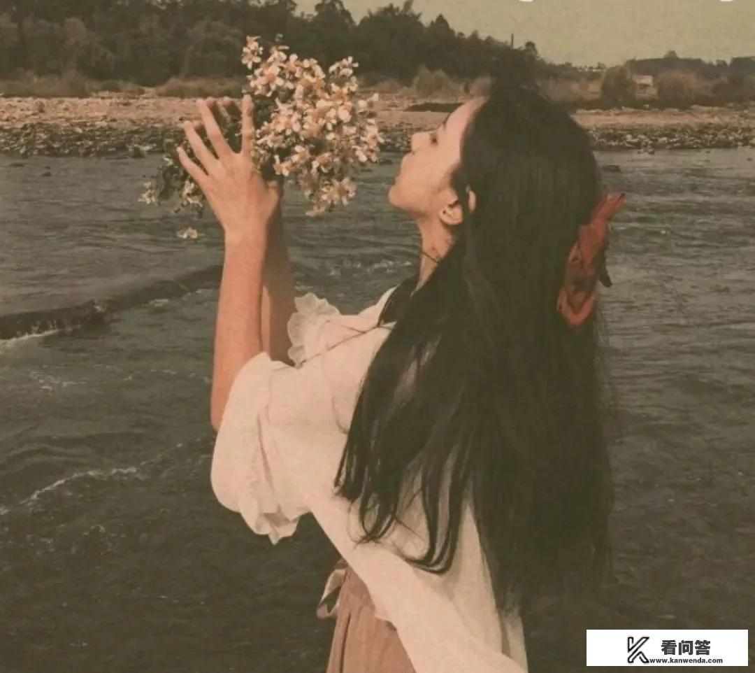 《七年》文夏七年青春小说？