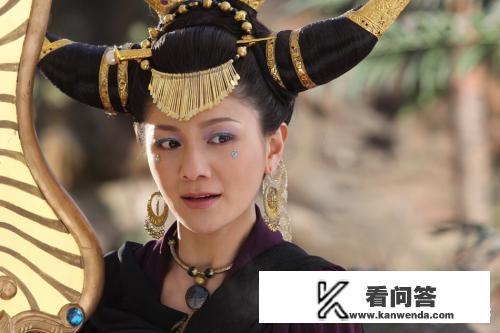 《西游记》中牛魔王的家世背景如何，为什么感觉好多神仙请他参加宴会？