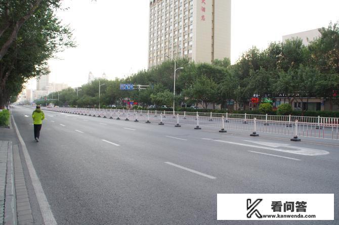 抗击疫情中国创造了哪些奇迹？