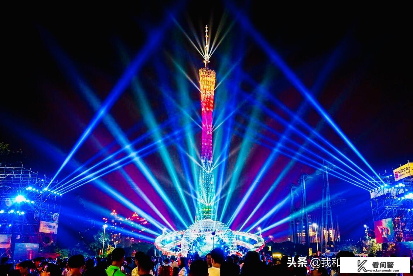 广州小蛮腰值得上去吗? 广州小蛮腰值得上去吗?