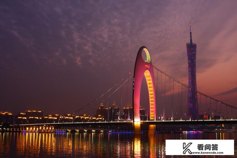 广州小蛮腰值得上去吗? 广州小蛮腰值得上去吗?