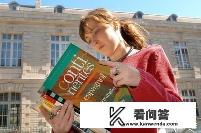 网上学英语口语哪个好？