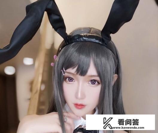 斗鱼腐团儿COS见过，丝袜美腿见过，那见过生活中普通的她吗？