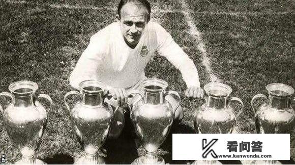 C罗在皇马拿了几连冠？