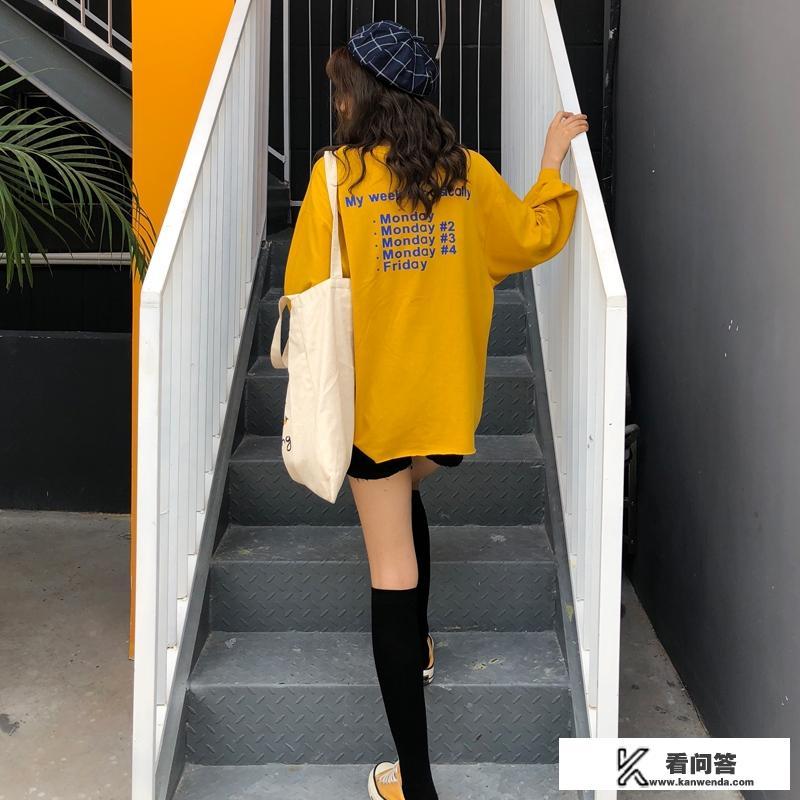 皮肤偏黑穿什么颜色t恤？