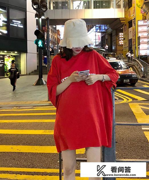 皮肤偏黑穿什么颜色t恤？