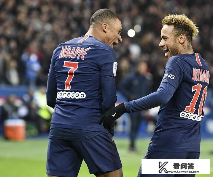 欧冠，亚特兰大和巴黎圣日耳曼这场比赛，你觉得谁会赢？