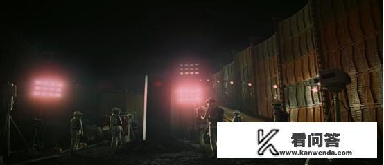 2001太空漫游到底讲了什么? 2001太空漫游到底讲了什么?