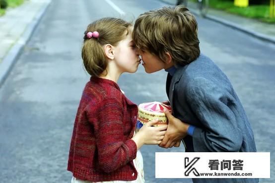 晚上无聊，求几部好看的电影(给网站)？