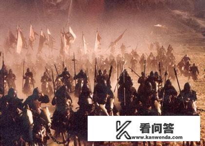 秦汉末年农民战争后的三支力量？