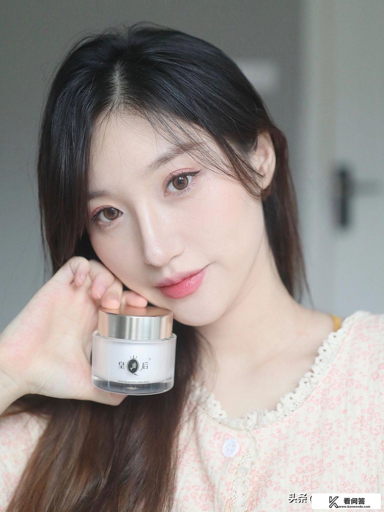 美白祛斑用什么化妆品好？