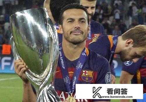 有哪些著名前锋同时拿到过世界杯、洲际杯，联赛和欧冠（或南美解放者杯）冠军？