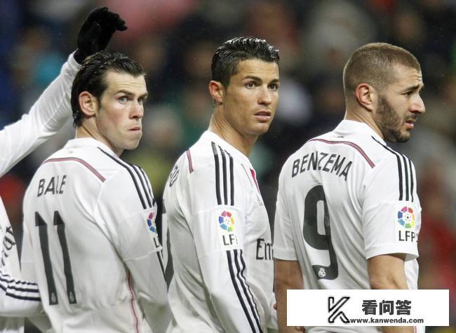 皇马的BBC和巴萨曾经的MSN都超强,足坛上还有什么著名的三叉戟组合? 皇马的BBC和巴萨曾经的MSN都超强,足坛上还有什么著名的三叉戟组合?