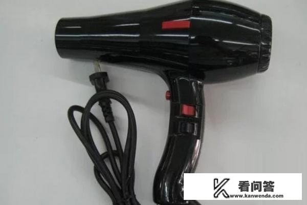 衣服上有烟味怎么去除？