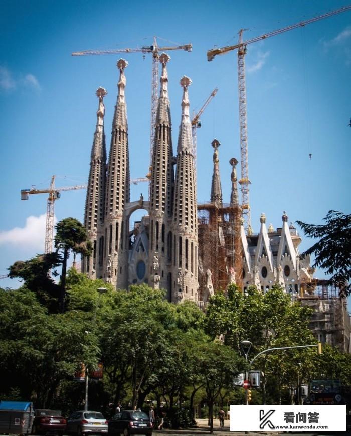 圣家堂大教堂竣工了吗？