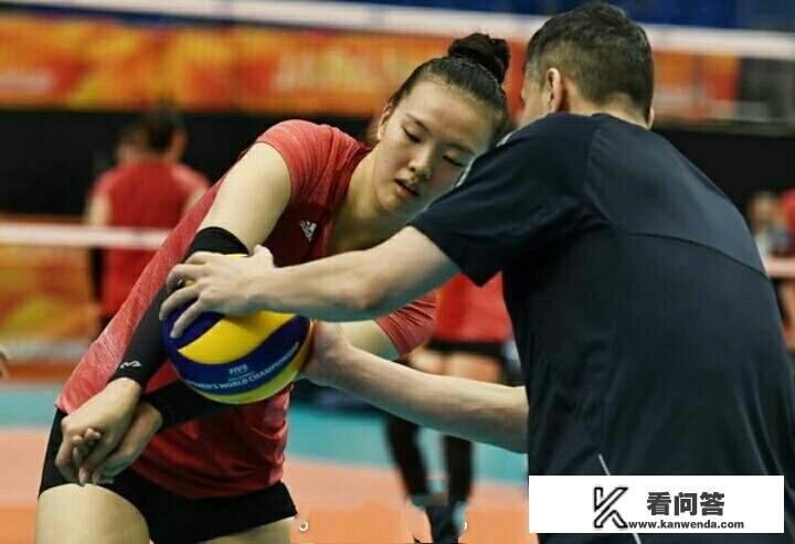 有人说张常宁已经成为世界级主攻，能否放其去国外打球，夺取欧冠冠军？