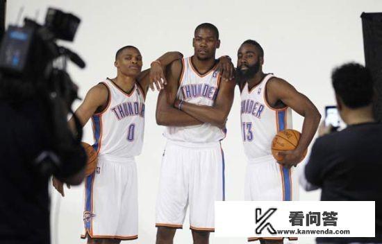 我是火迷，每场必看，不知道为啥我最喜欢看的比赛却是雷霆Vs勇士，你呢？