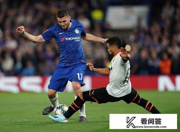 英超是最具观赏性、竞争最激烈的联赛，为什么诸多豪门一到欧冠赛场就折戟沉沙？